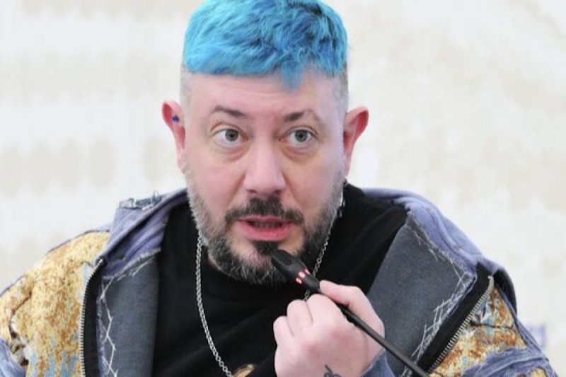 Артемий Лебедев принял поздравления с рождением 11-го ребенка