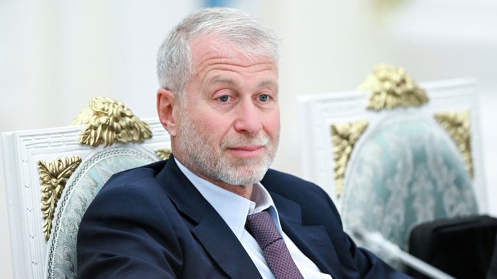 Бизнесмен Роман Абрамович внесен в базу экстремистского сайта "Миротворец" - Новости на Вести.ru
