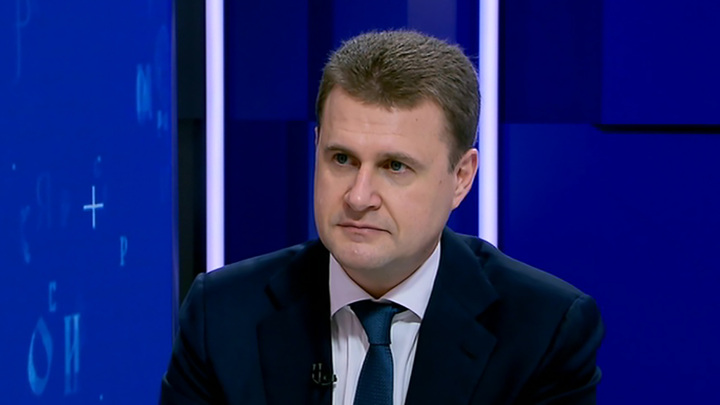 Чекунков: по итогам ВЭФ существенно расширится география резидентов МТОР - Новости на Вести.ru