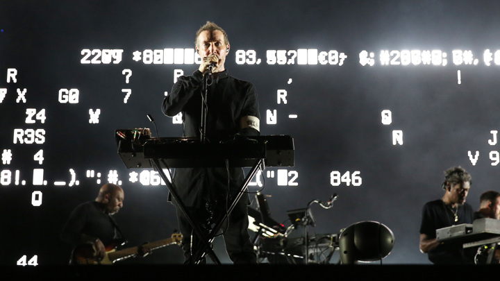 Massive Attack покидает Spotify из-за инвестиций гендиректора в БПЛА - Новости на Вести.ru