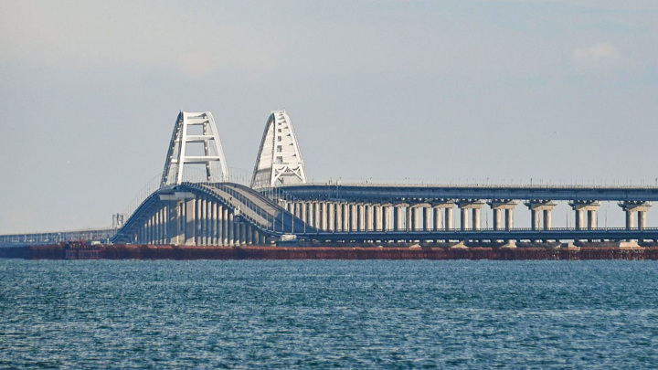 На Крымском мосту ликвидированы автомобильные очереди - Новости на Вести.ru