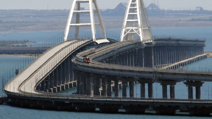 Очереди перед Крымским мостом ликвидированы - Новости на Вести.ru