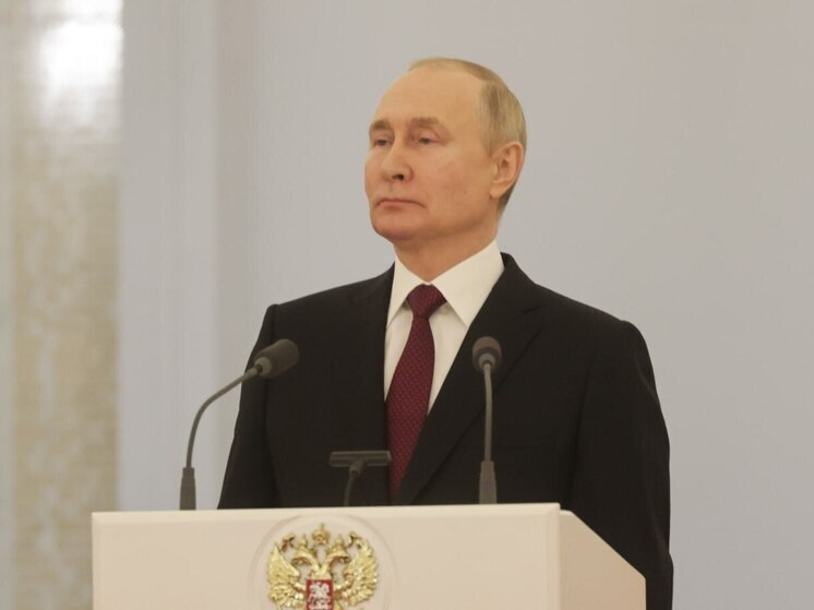 Путину доложили о первом полёте SJ-100 с российскими двигателями ПД-8
