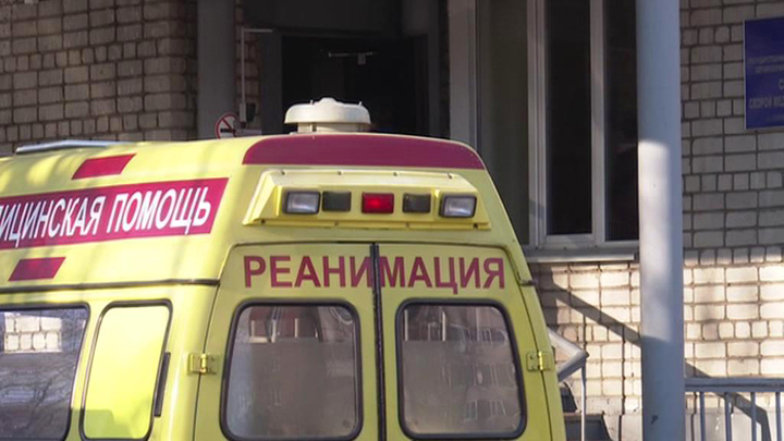 Три ребенка пострадали при столкновении автобуса и скорой в Нижнем Новгороде - Новости на Вести.ru