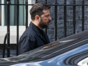 В Раде Зеленского назвали террористом и призвали убрать его