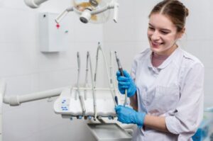 Современная стоматология: подходы, технологии и развитие