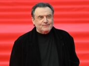 Алексей Учитель вышел в свет с необычной компанией