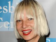 Экс-муж Sia подал в суд на певицу из-за алиментов
