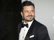 Орландо Блум замечен в баре с новой возлюбленной