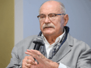 Садальский отметил умение Михалкова адаптироваться к любым условиям