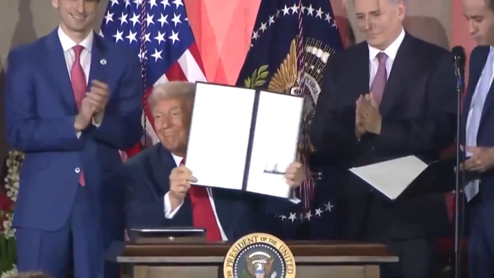 Трамп: США ввели пошлины и стали богатейшей страной в мире - Новости на Вести.ru