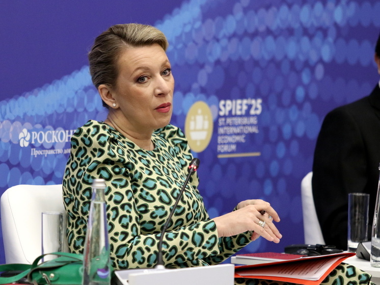 Захарова: власти Молдавии проводят русофобскую политику