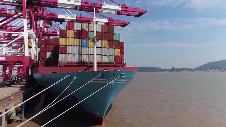 Китай на год отменяет ряд ограничений в торговле с США - Новости на Вести.ru