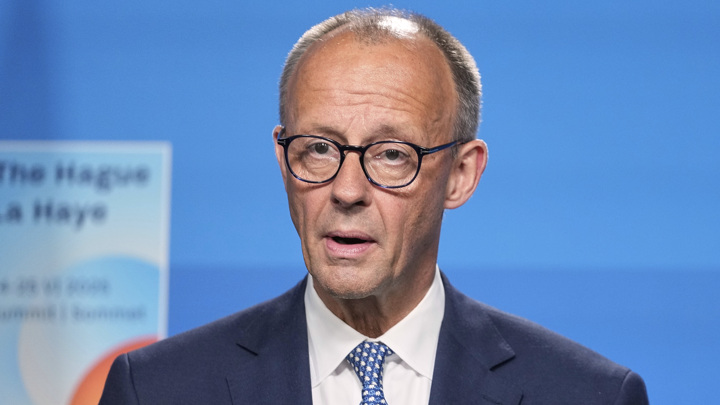 Мерц: ЕС в ближайшее время подготовит новый санкционный пакет в отношении РФ - Новости на Вести.ru