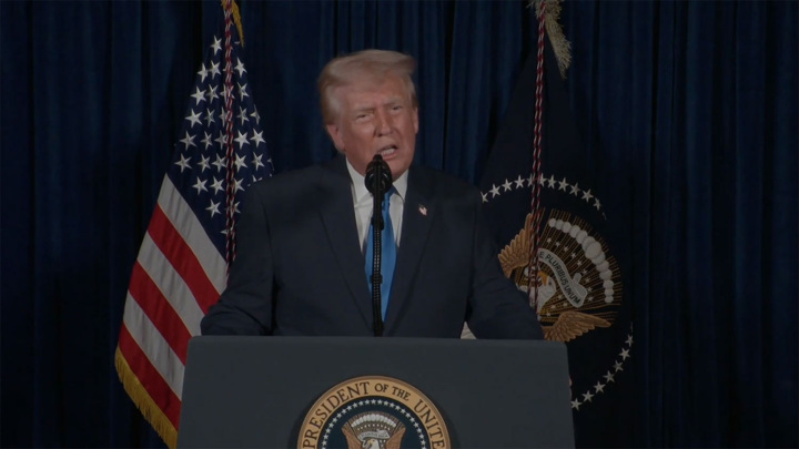 Трамп допустил полную отмену подоходного налога в США - Новости на Вести.ru