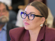 Ухажер Ирины Дубцовой Иван Петренко зарабатывает гораздо меньше певицы