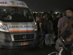 В Греции перевернулся автобус с паломниками, 12 человек пострадали — Новости на Вести.ru