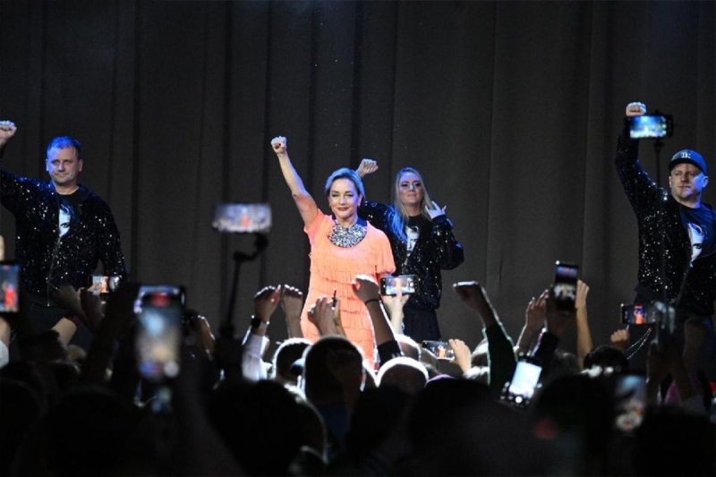 Вопрос закрыт: Татьяна Буланова избавилась от «ленивых» танцоров