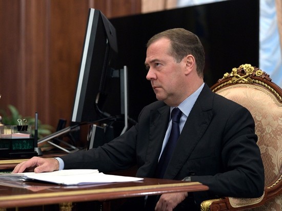 Медведев заявил о возрастании угрозы ядерного конфликта
