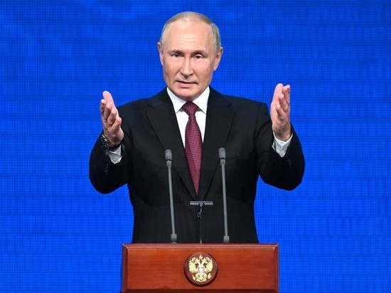 Песков: встреча Путина с военкорами не планируется