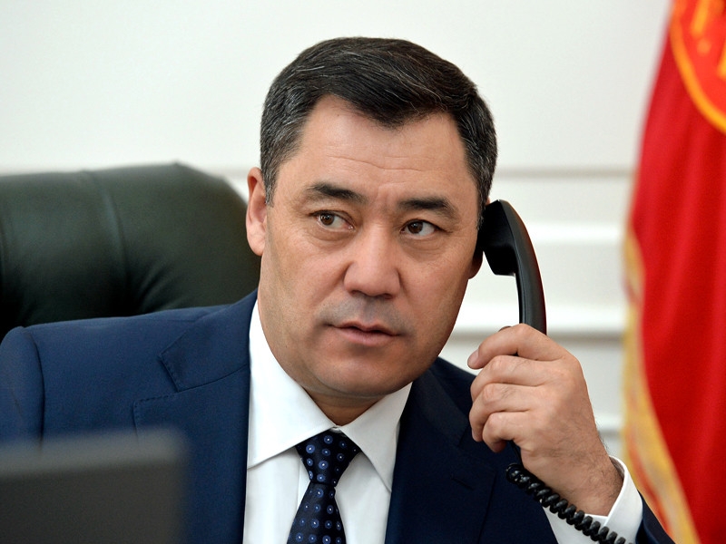 Президенты Киргизии и Таджикистана договорились встретиться в мае, чтобы решить пограничный конфликт "исключительно мирным путем"